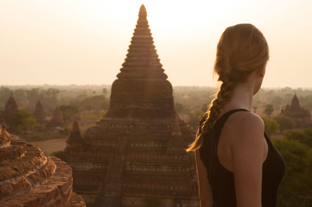 lever de soleil sur pagode Myanmar