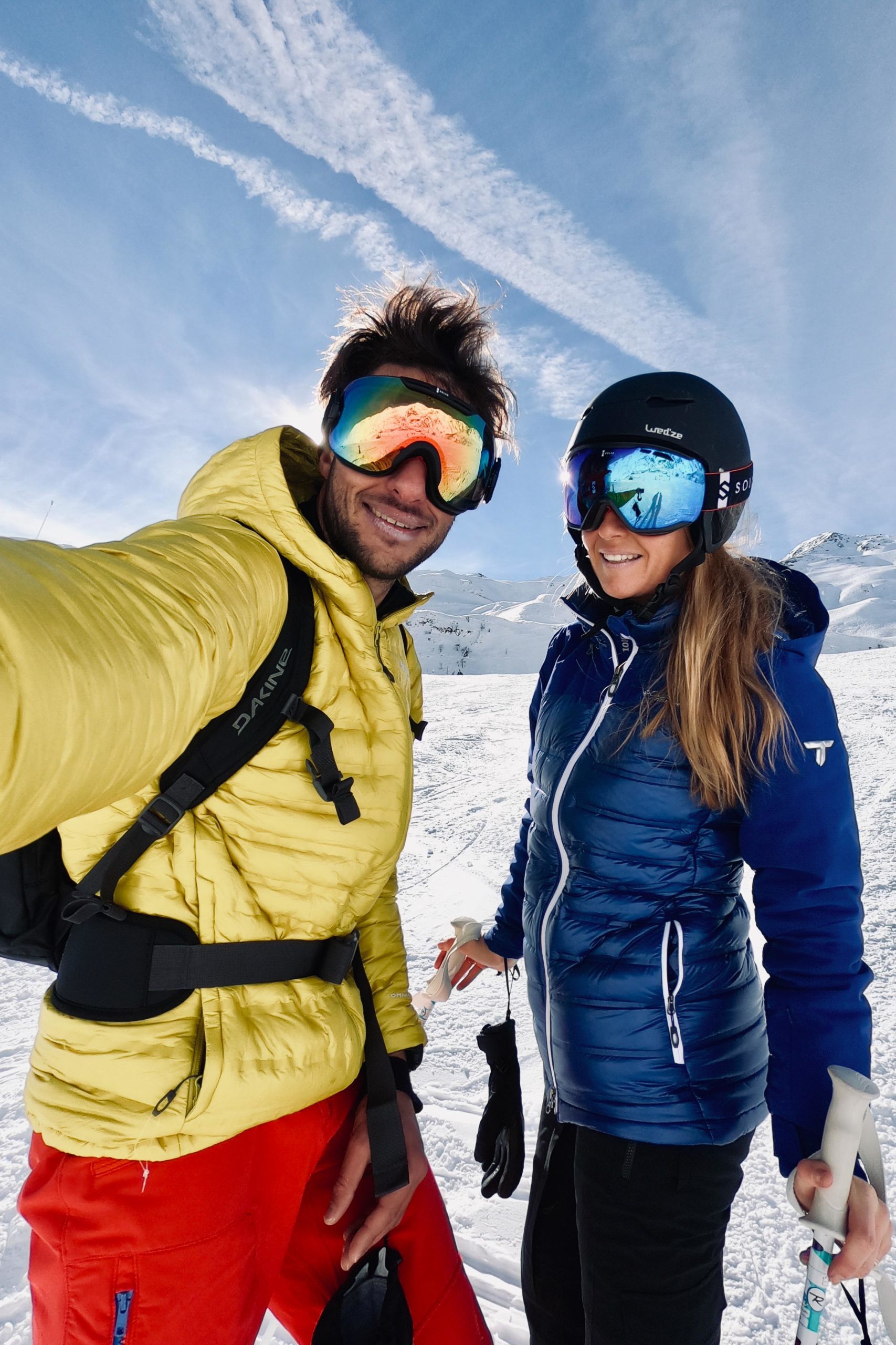 couple au ski à Piau-Engaly dans Les Pyrénées