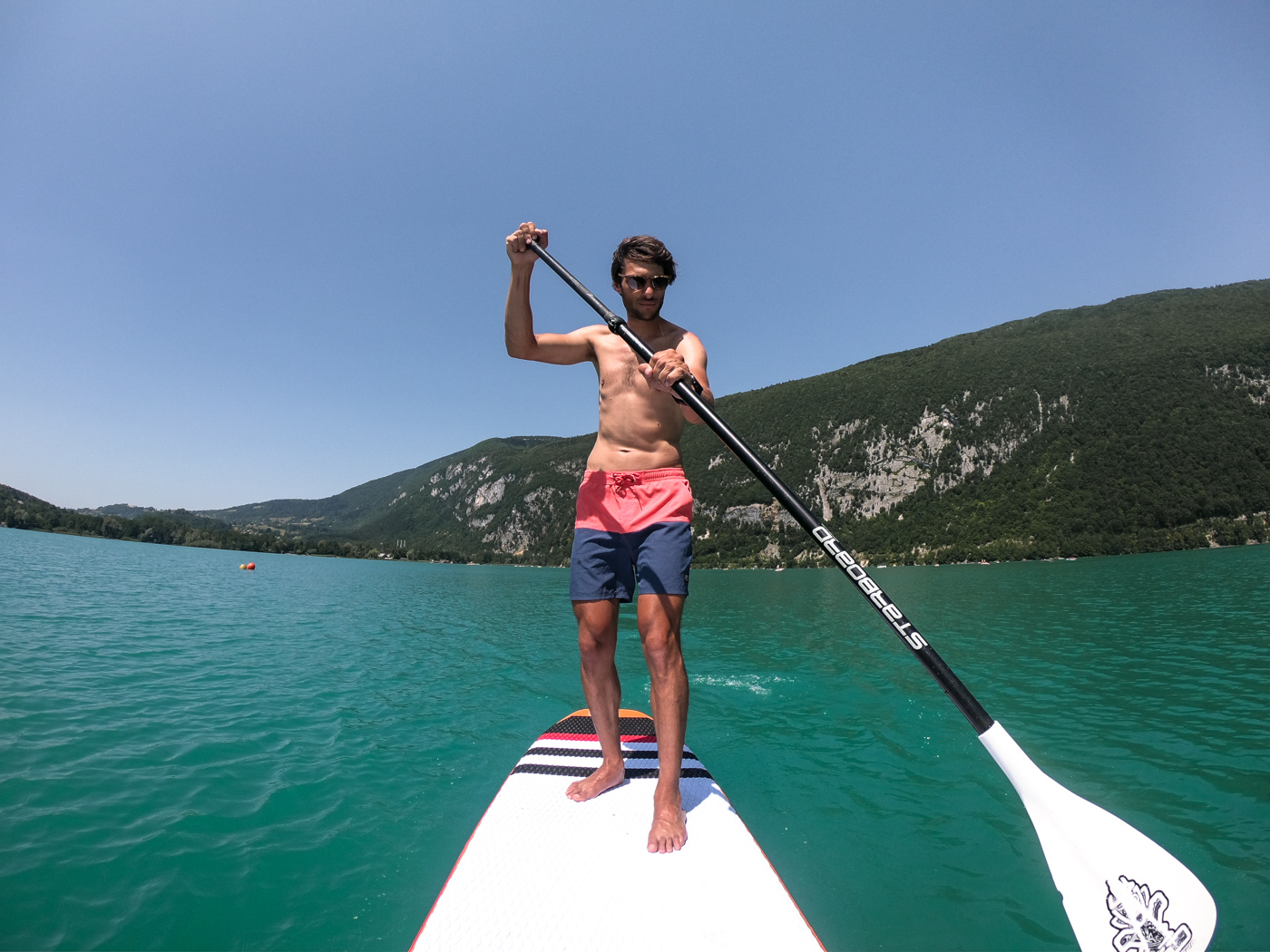 paddle sur le lac d'aiguebelette