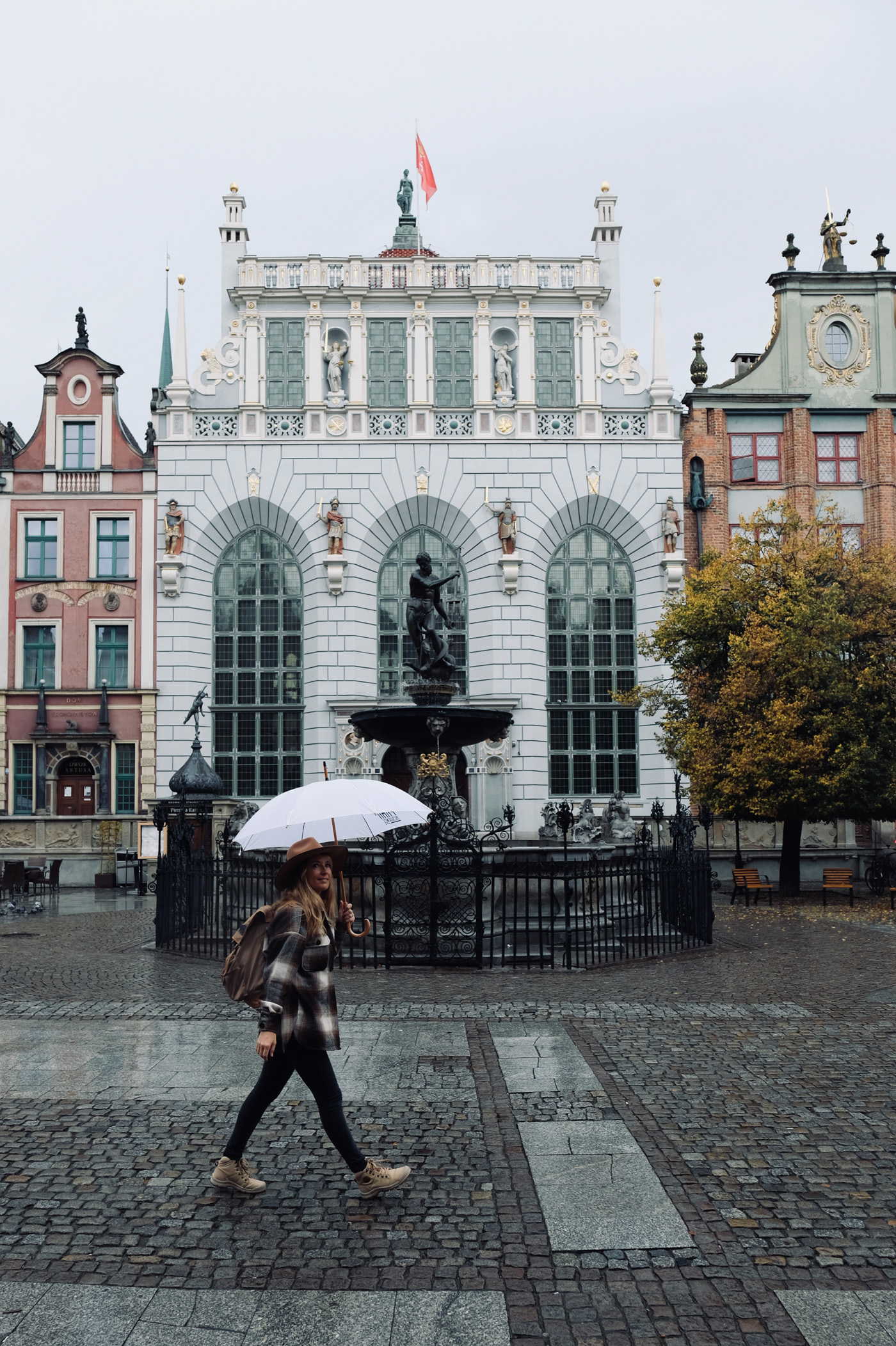 fontaine de neptune dans la ville de gdansk en pologne